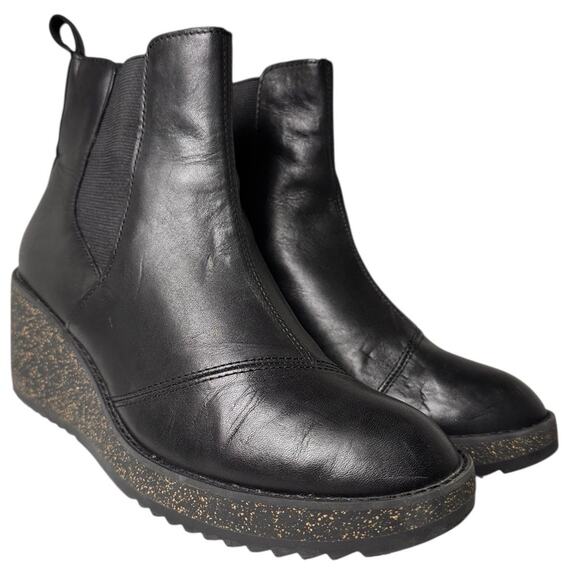 Aetrex Dawn Ankle Wedge Boots Leather & Suede Black Leather Sz 38 EU 7.5-8 US EC - Picture 5 of 11